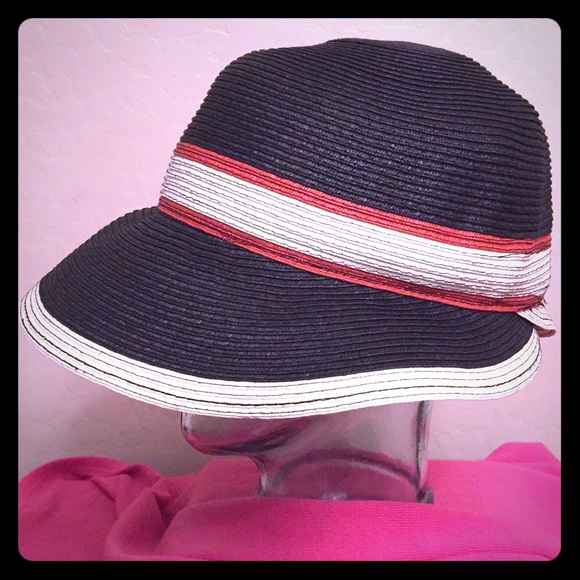 ONLY 1! Calvin Klein Straw Sun Hat - Picture 2 of 11